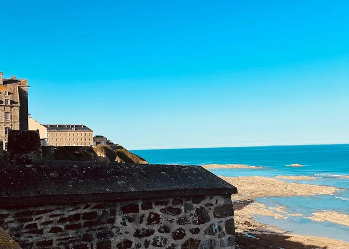 Location - Remparts De La Hauteville *